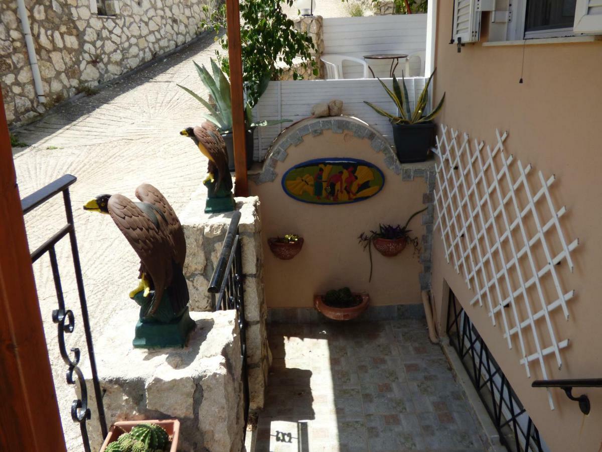 Anna Apartments Argostoli  Buitenkant foto